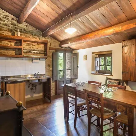 Vallorsaia Con Piscina Privata Holiday home *