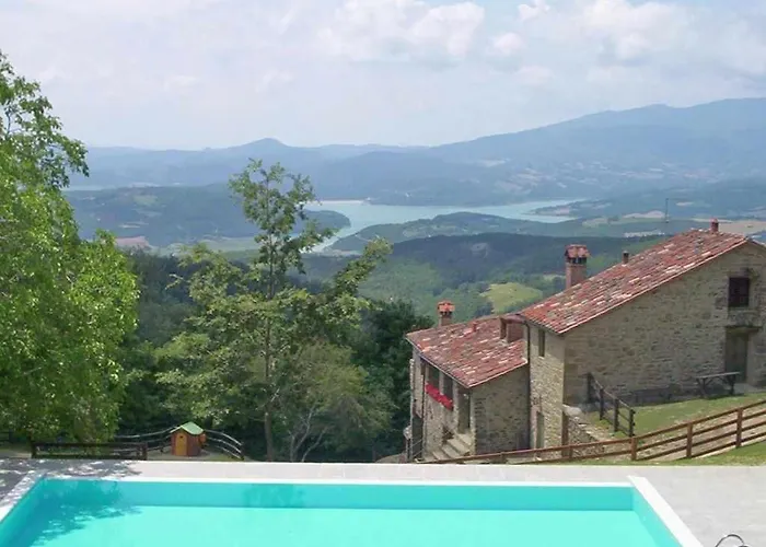 Vallorsaia Con Piscina Privata