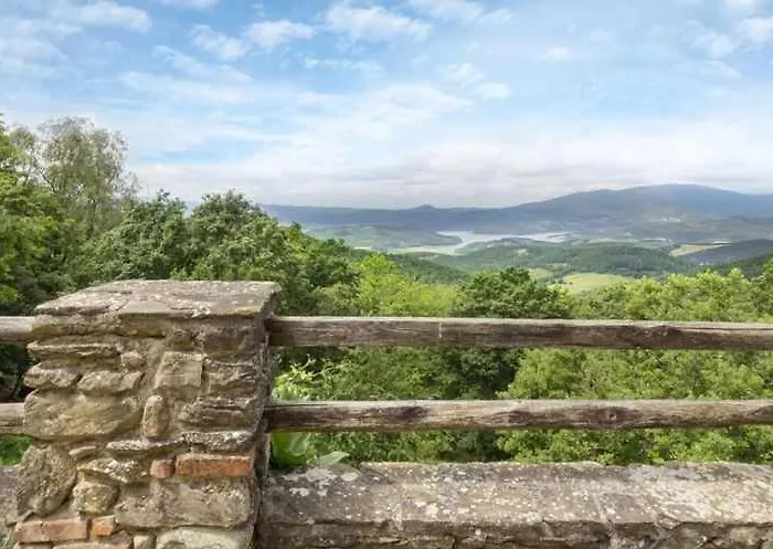 펜션 Vallorsaia Con Piscina Privata 산세폴크로