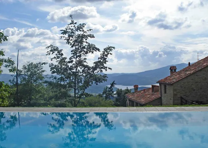 펜션 Vallorsaia Con Piscina Privata